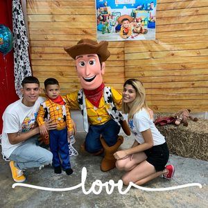 Meet your Posher, Luis